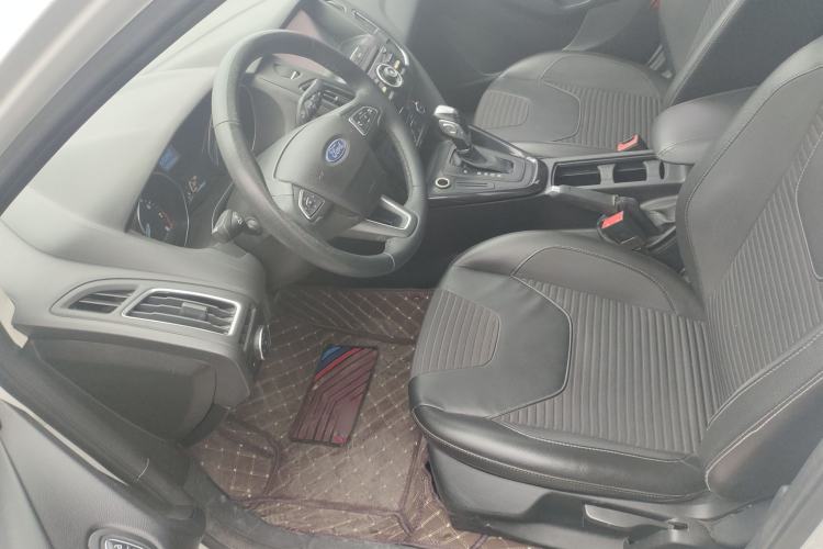 Used Ford Focus 2015 Sedan 1.6L Automatic Trend Model Left Front Seat