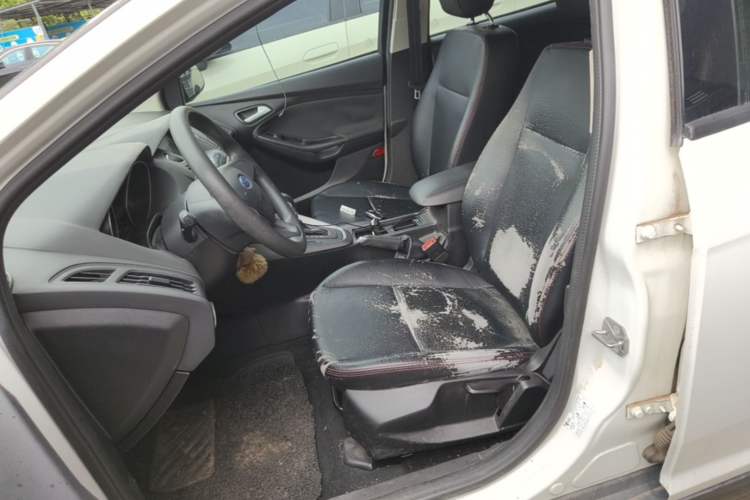 Used Ford Focus 2015 Hatchback 1.6L Automatic Comfort Model Left Front Seat