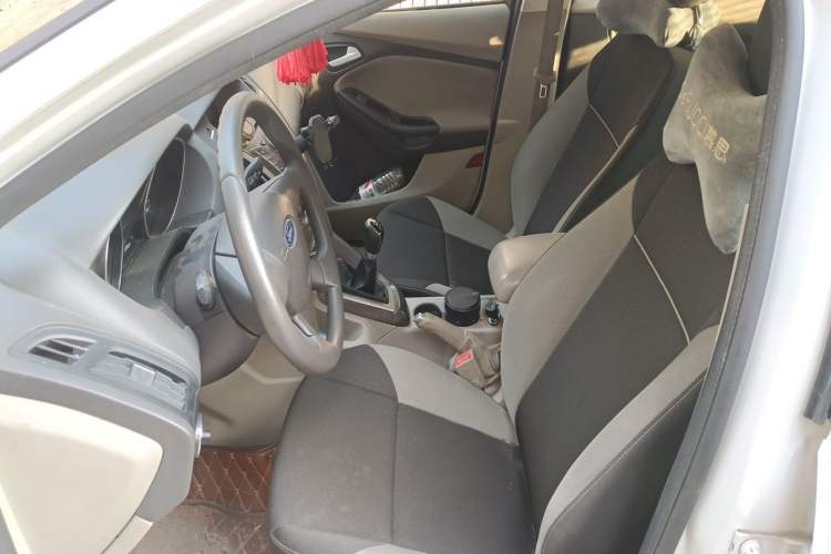 Used Ford Focus 2015 Sedan 1.6L Manual Comfort Model Left Front Seat