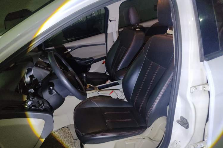 Used Ford Focus 2015 Sedan 1.6L Manual Comfort Model Left Front Seat