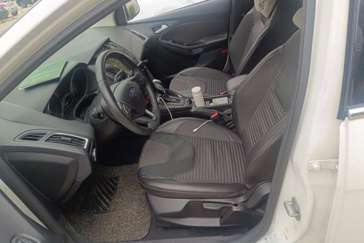 Used Ford Focus 2015 Hatchback EcoBoost 180 Automatic Elite Model Left Front Seat