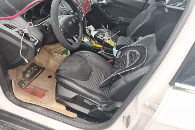 Used Ford Focus 2015 Sedan 1.6L Automatic Trend Model Left Front Seat