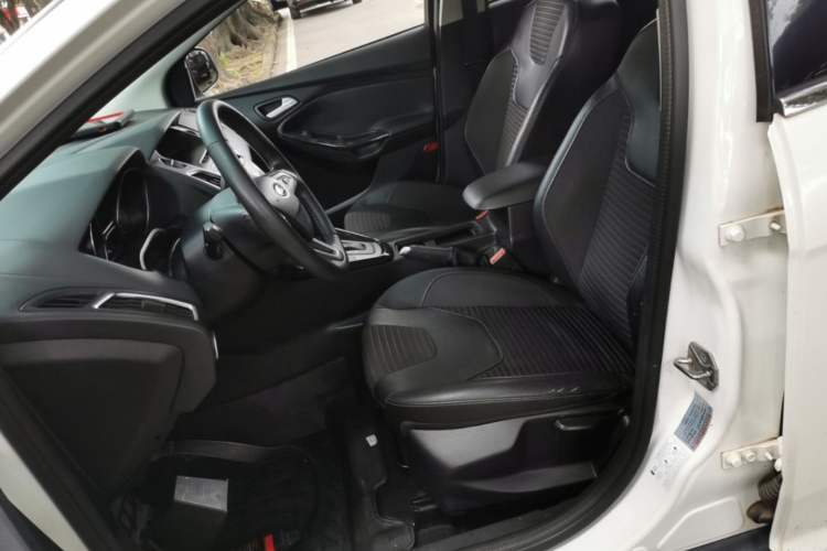 Used Ford Focus 2015 Sedan 1.6L Automatic Trend Model Left Front Seat