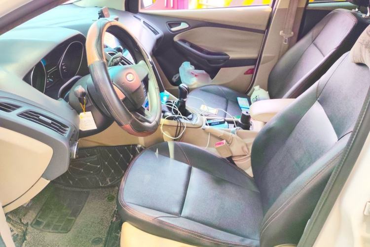 Used Ford Focus 2015 Sedan 1.6L Manual Comfort Model Left Front Seat