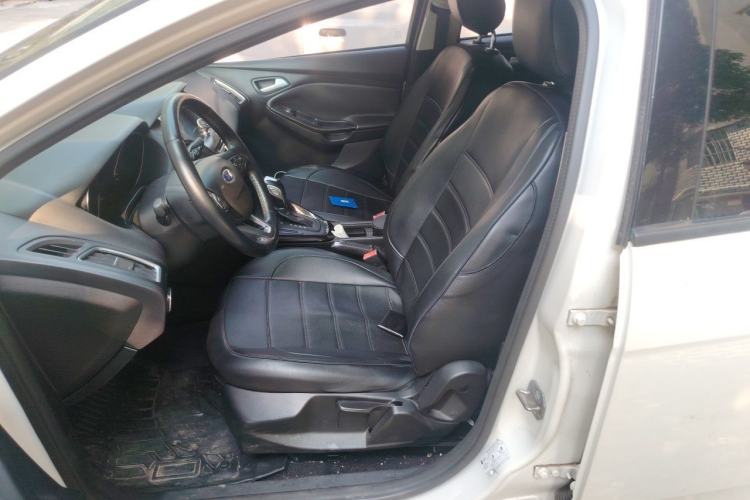 Used Ford Focus 2015 Hatchback 1.6L Automatic Fashion Edition Left Front Seat