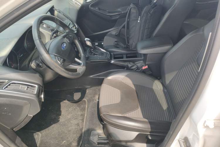 Used Ford Focus 2015 Sedan 1.6L Automatic Trend Model Left Front Seat