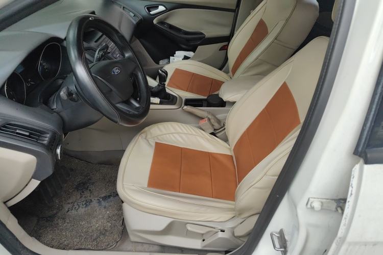 Used Ford Focus 2015 Sedan 1.6L Manual Comfort Model Left Front Seat
