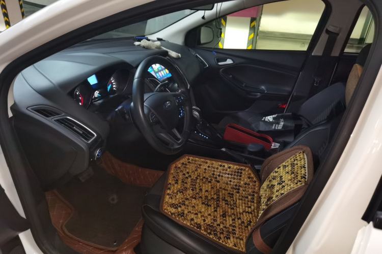 Used Ford Focus 2015 Sedan 1.6L Automatic Trend Model Left Front Seat
