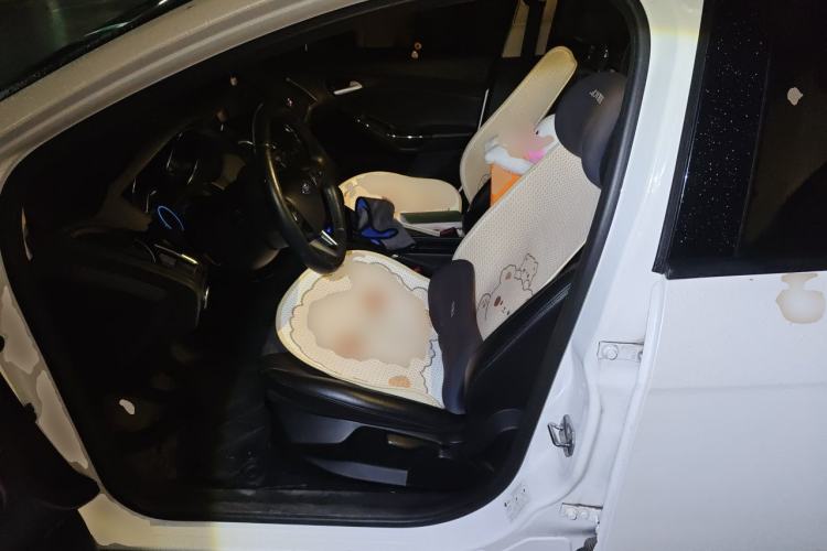 Used Ford Focus 2015 Sedan EcoBoost 125 Automatic Supreme Style Edition Left Front Seat