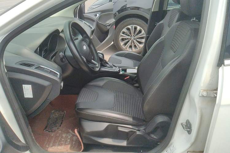 Used Ford Focus 2015 Sedan EcoBoost 180 Automatic Elite Model Left Front Seat