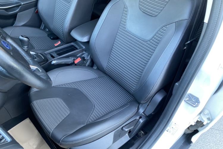 Used Ford Focus 2015 Hatchback 1.6L Manual Fashion Edition Left Front Seat