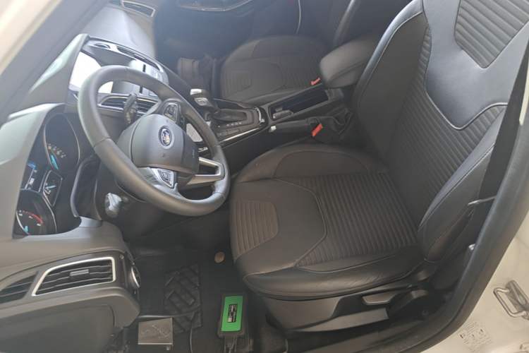 Used Ford Focus 2015 Hatchback EcoBoost 180 Automatic Elite Model Left Front Seat