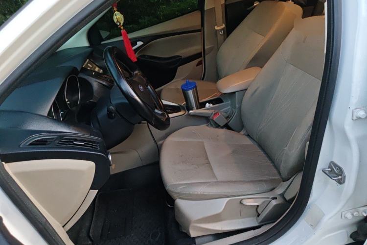 Used Ford Focus 2015 Sedan 1.6L Automatic Comfort Model Left Front Seat