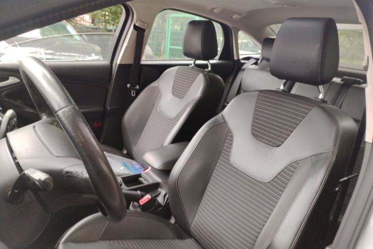 Used Ford Focus 2015 Sedan 1.6L Automatic Trend Model Left Front Seat
