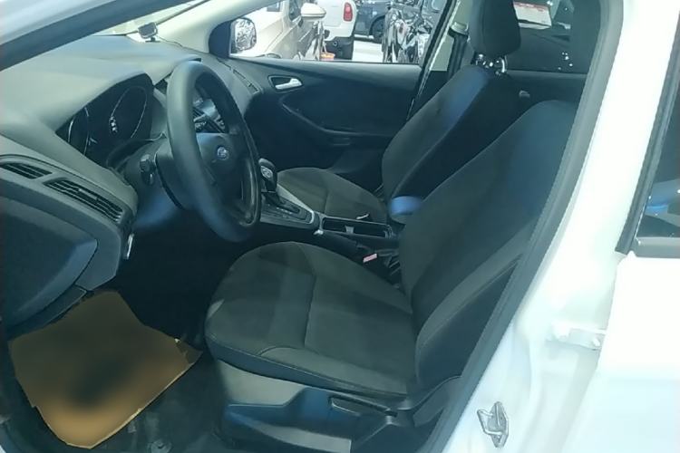 Used Ford Focus 2015 Hatchback 1.6L Automatic Comfort Model Left Front Seat
