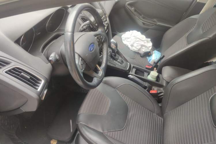 Used Ford Focus 2015 Sedan 1.6L Automatic Trend Model Left Front Seat