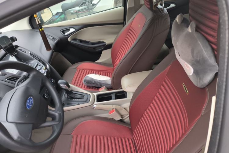Used Ford Focus 2015 Sedan 1.6L Automatic Comfort Model Left Front Seat