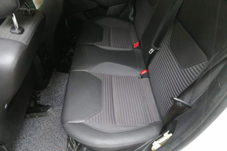 Used Ford Focus 2015 Hatchback EcoBoost 125 Automatic Supreme Style Edition Left Rear Seat