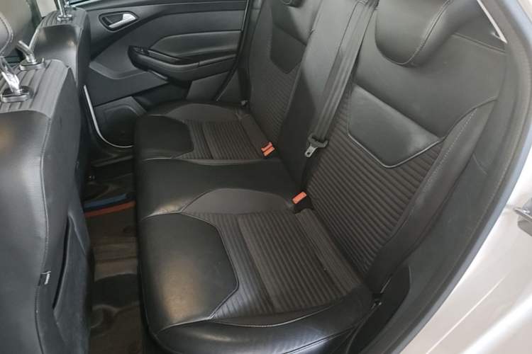 Used Ford Focus 2015 Hatchback EcoBoost 125 Automatic Supreme Style Edition Left Rear Seat