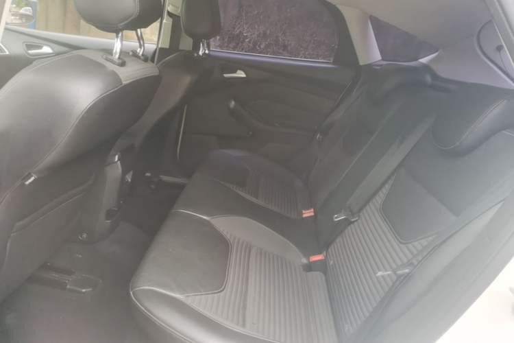 Used Ford Focus 2015 Hatchback EcoBoost 180 Automatic Elite Model Left Rear Seat