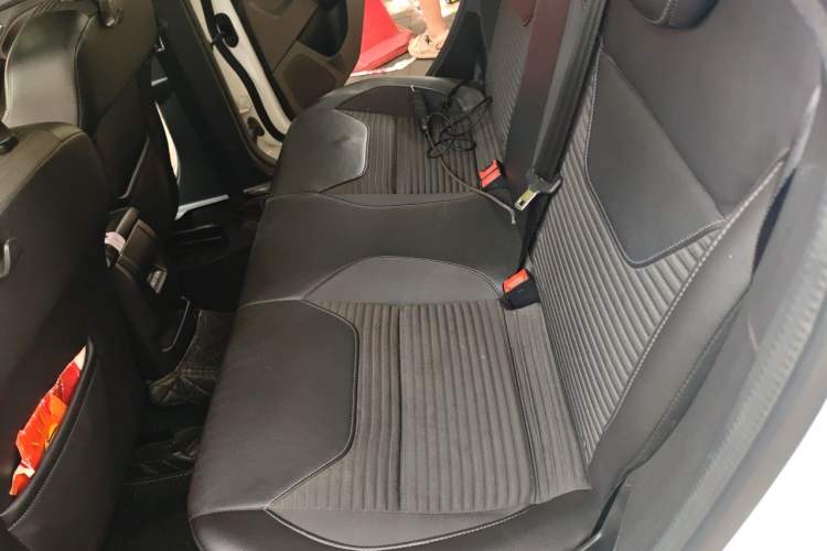 Used Ford Focus 2015 Hatchback EcoBoost 125 Automatic Supreme Style Edition Left Rear Seat