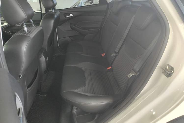 Used Ford Focus 2015 Hatchback 1.6L Automatic Fashion Edition Left Rear Seat