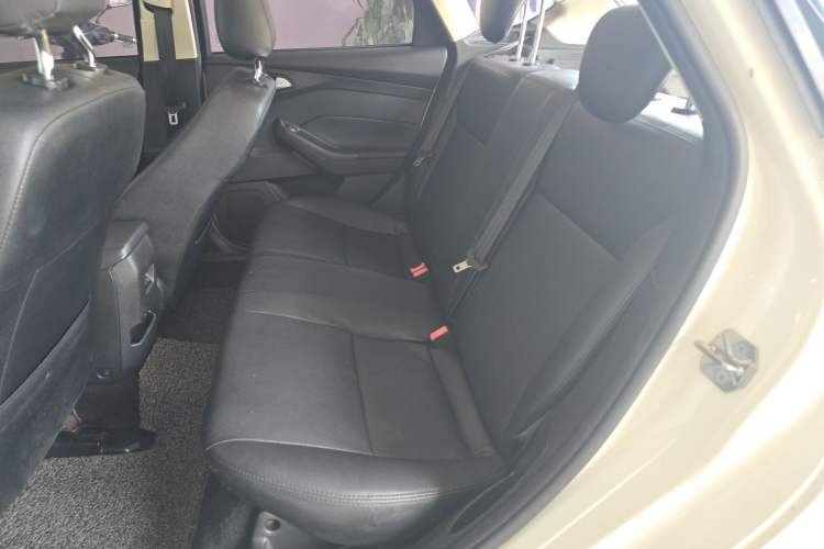 Used Ford Focus 2015 Hatchback 1.6L Automatic Comfort Model Left Rear Seat