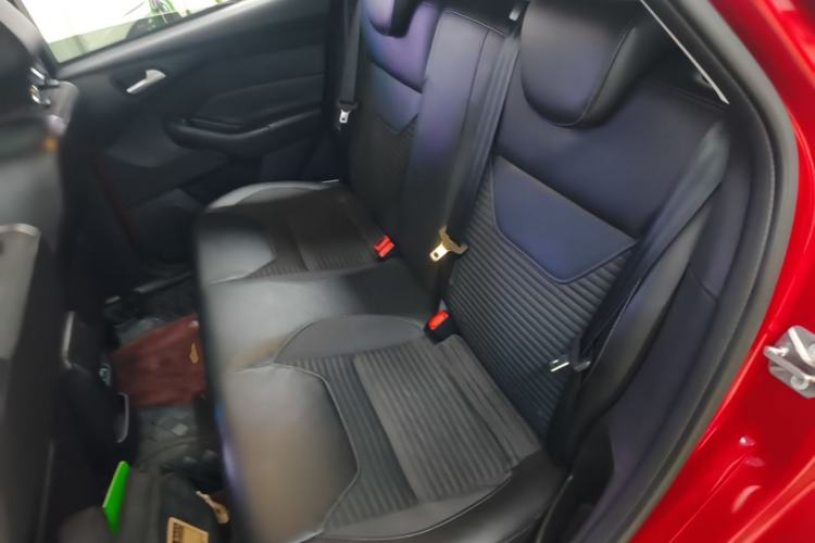 Used Ford Focus 2015 Hatchback EcoBoost 125 Automatic Supreme Style Edition Left Rear Seat
