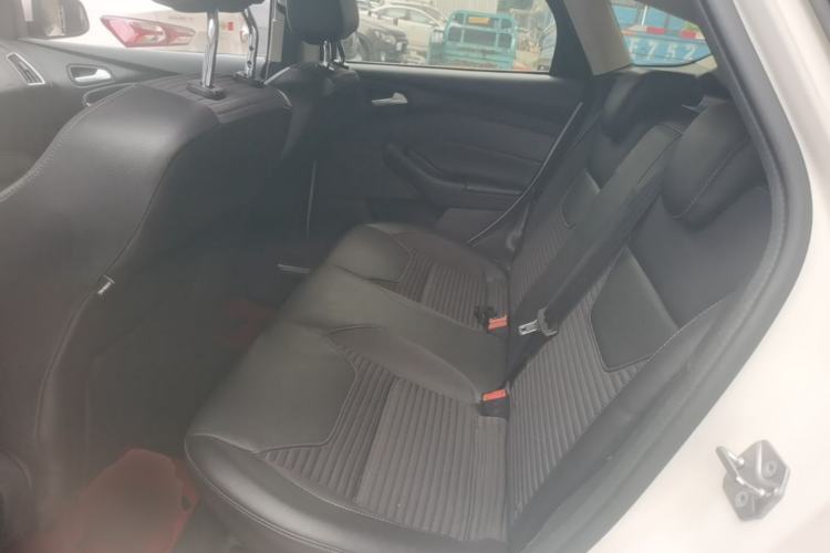 Used Ford Focus 2015 Hatchback EcoBoost 180 Automatic Elite Model Left Rear Seat