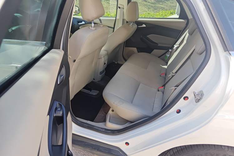 Used Ford Focus 2015 Sedan 1.6L Manual Comfort Model Left Rear Seat