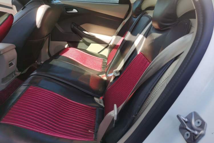 Used Ford Focus 2015 Sedan 1.6L Automatic Comfort Model Left Rear Seat