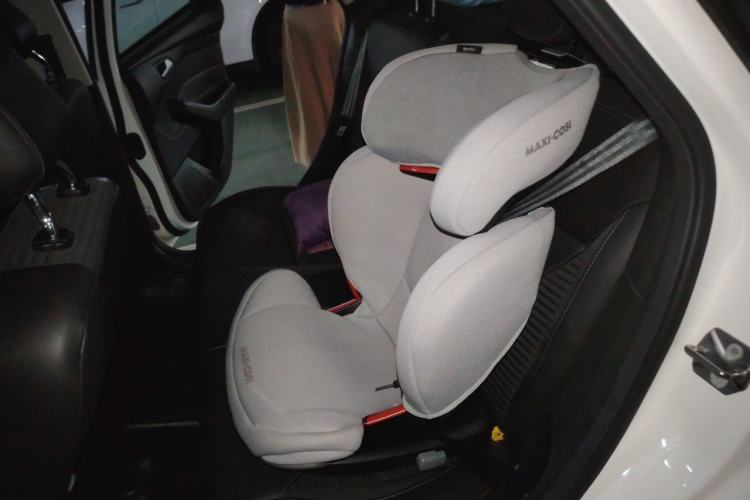 Used Ford Focus 2015 Hatchback EcoBoost 125 Automatic Supreme Style Edition Left Rear Seat
