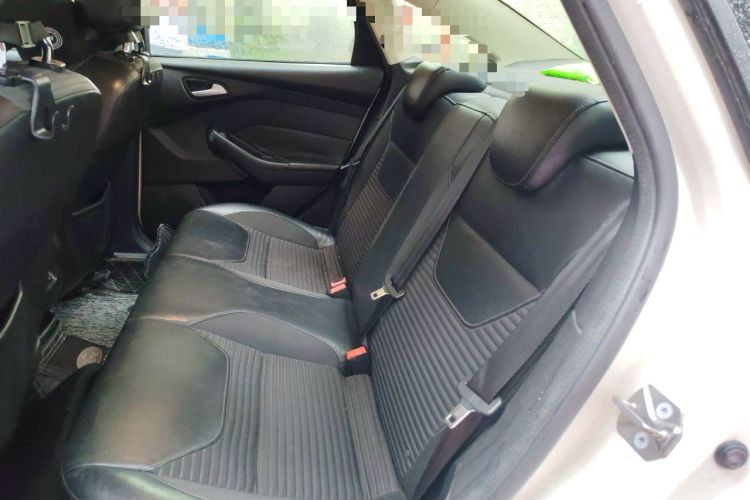 Used Ford Focus 2015 Sedan EcoBoost 125 Automatic Supreme Style Edition Left Rear Seat