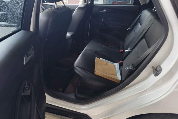 Used Ford Focus 2015 Sedan 1.6L Automatic Trend Model Left Rear Seat