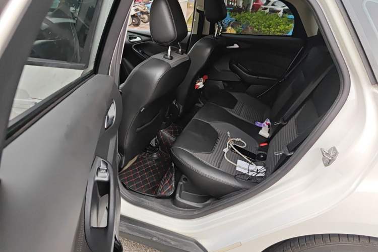 Used Ford Focus 2015 Hatchback 1.6L Automatic Fashion Edition Left Rear Seat