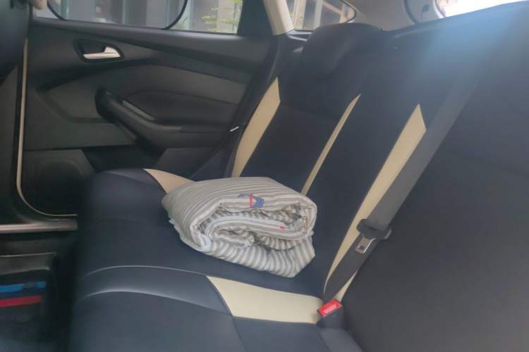 Used Ford Focus 2015 Hatchback 1.6L Automatic Comfort Model Left Rear Seat