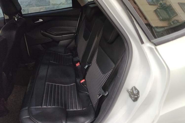 Used Ford Focus 2015 Hatchback 1.6L Automatic Fashion Edition Left Rear Seat