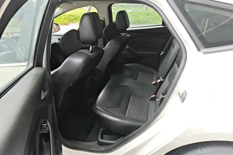 Used Ford Focus 2015 Hatchback EcoBoost 180 Automatic Elite Model Left Rear Seat