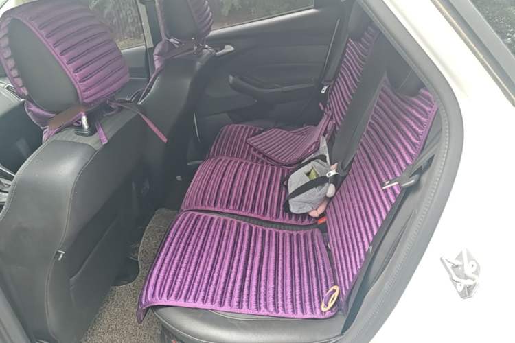 Used Ford Focus 2015 Hatchback 1.6L Automatic Fashion Edition Left Rear Seat