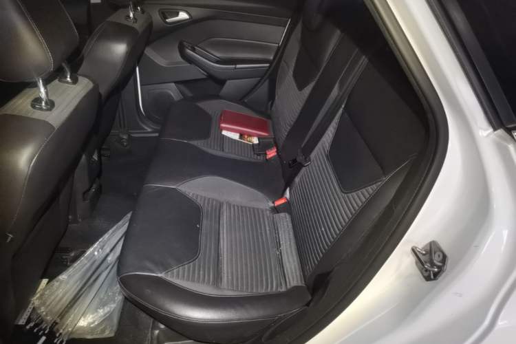 Used Ford Focus 2015 Hatchback EcoBoost 180 Automatic Elite Model Left Rear Seat