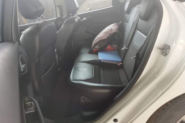 Used Ford Focus 2015 Sedan EcoBoost 125 Manual – Ultra-Style Edition Left Rear Seat