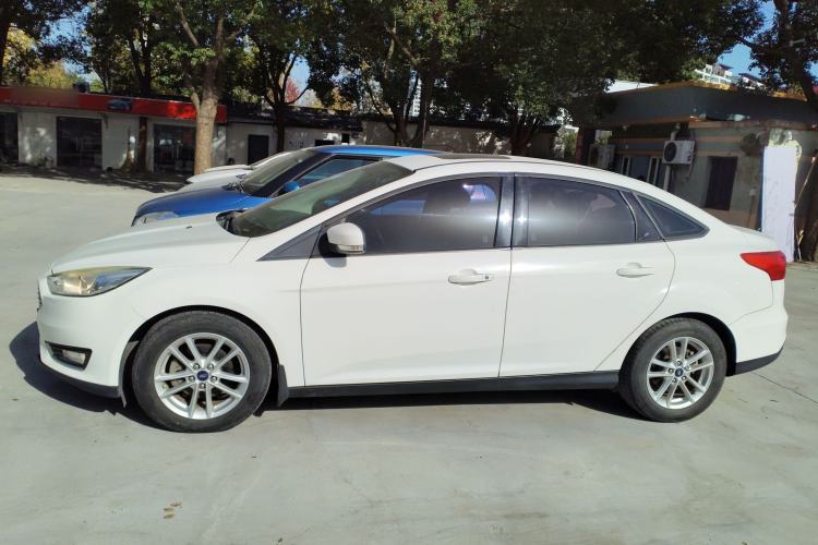 Used Ford Focus 2015 Sedan 1.6L Automatic Trend Model Left Side