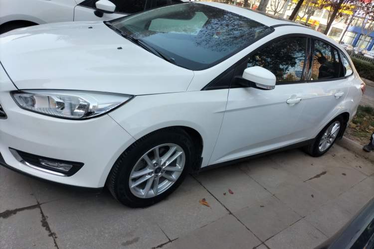 Used Ford Focus 2015 Sedan 1.6L Automatic Trend Model Left Side