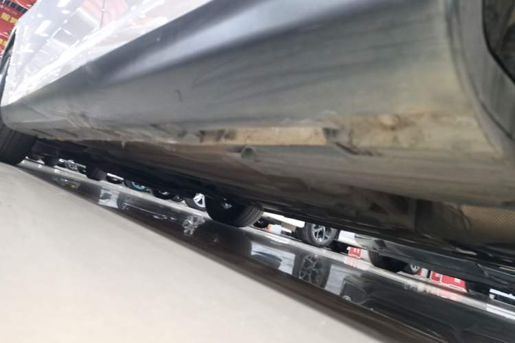 Used Ford Focus 2015 Sedan 1.6L Manual Fashion Edition Left Side Sill
