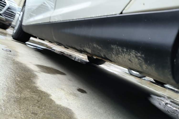 Used Ford Focus 2015 Sedan EcoBoost 180 Automatic Elite Model Left Side Sill