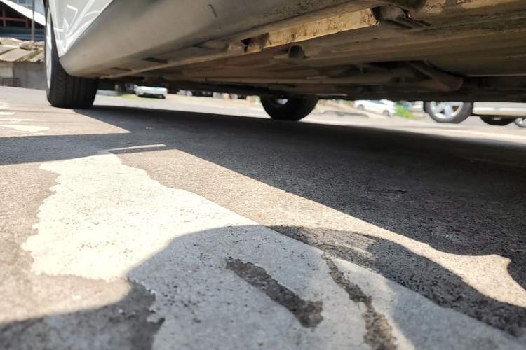 Used Ford Focus 2015 Sedan EcoBoost 125 Manual – Ultra-Style Edition Left Side Sill