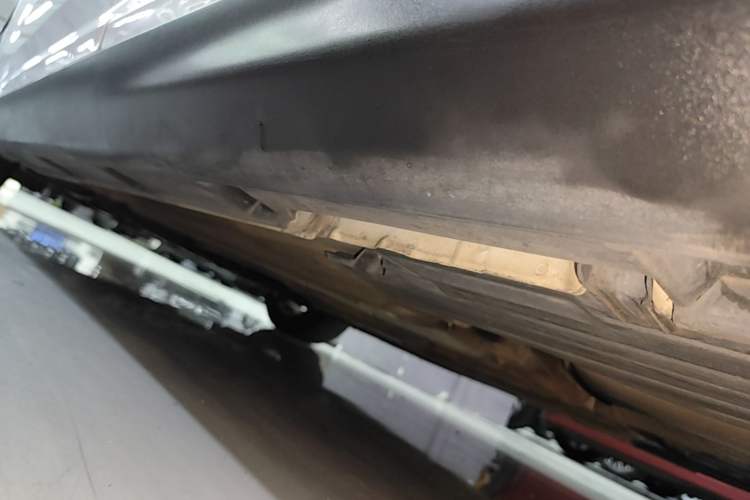 Used Ford Focus 2015 Sedan EcoBoost 125 Automatic Supreme Style Edition Left Side Sill