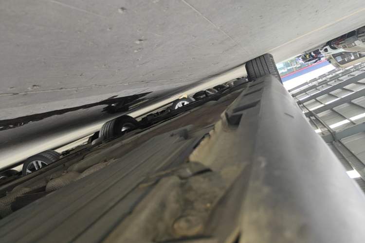 Used Ford Focus 2015 Hatchback 1.6L Automatic Fashion Edition Left Side Sill