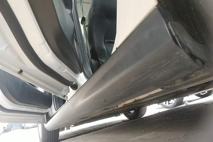 Used Ford Focus 2015 Sedan EcoBoost 180 Automatic Elite Model Left Side Sill