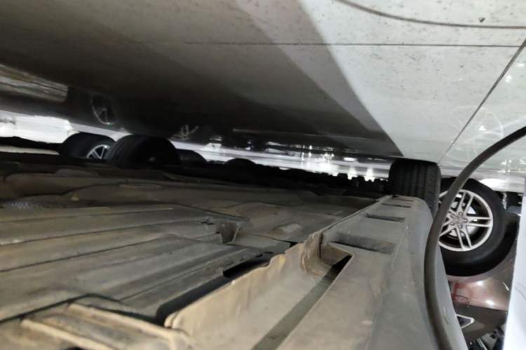 Used Ford Focus 2015 Hatchback 1.6L Manual Comfort Edition Left Side Sill